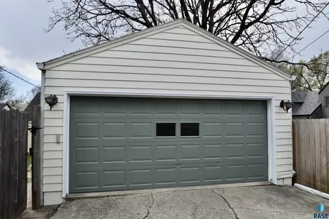 612 E Wiswall Pl, Sioux Falls, SD 57105 photo 27