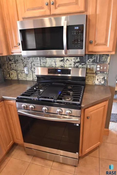 612 E Wiswall Pl, Sioux Falls, SD 57105 photo 14