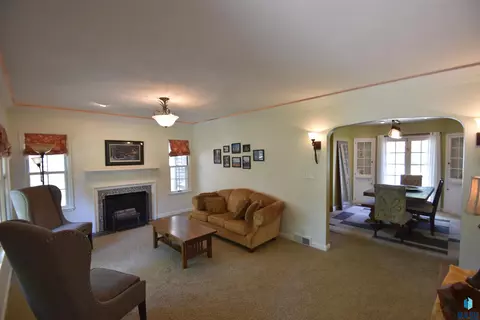 612 E Wiswall Pl, Sioux Falls, SD 57105 photo 4