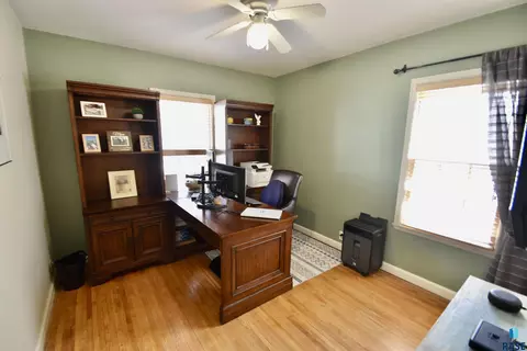 612 E Wiswall Pl, Sioux Falls, SD 57105 photo 9