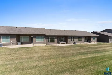 8203 W Monroe Pl, Sioux Falls, SD 57106 photo 31