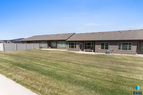8203 W Monroe Pl, Sioux Falls, SD 57106 photo 32
