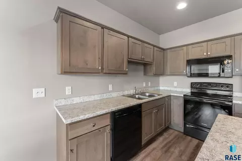 8203 W Monroe Pl, Sioux Falls, SD 57106 photo 24
