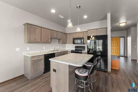 8203 W Monroe Pl, Sioux Falls, SD 57106 photo 3
