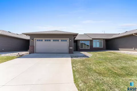 8203 W Monroe Pl, Sioux Falls, SD 57106 photo 35