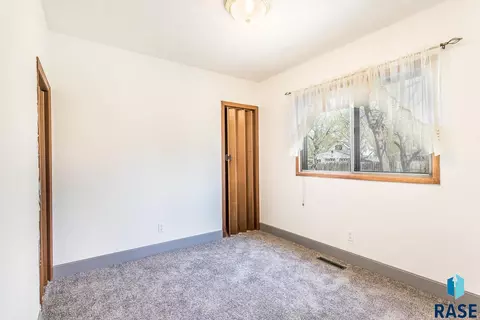 330 Idaho St, Centerville, SD 57014 photo 8