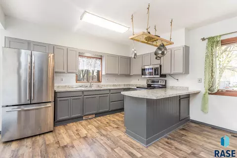 330 Idaho St, Centerville, SD 57014 photo 4