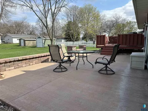 800 S Relanto St, Freeman, SD 57029 photo 7