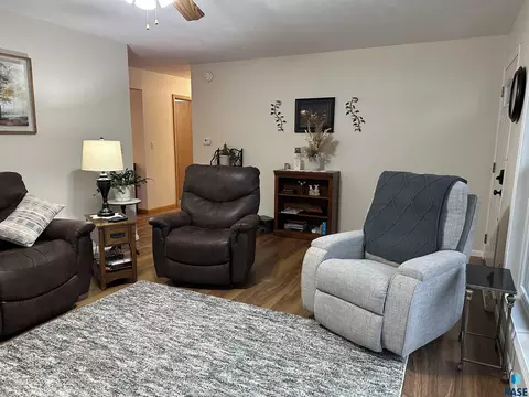800 S Relanto St, Freeman, SD 57029 photo 23