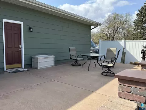 800 S Relanto St, Freeman, SD 57029 photo 9