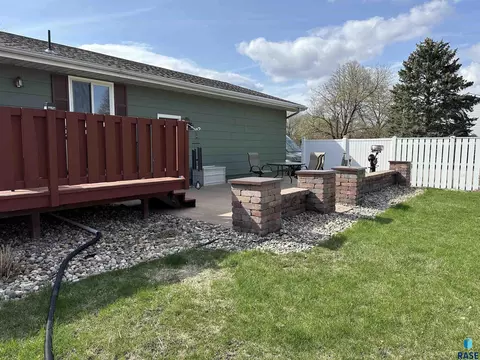 800 S Relanto St, Freeman, SD 57029 photo 11