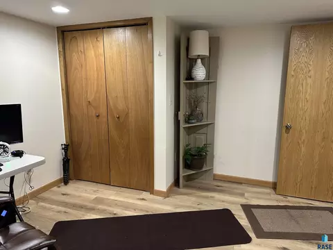 800 S Relanto St, Freeman, SD 57029 photo 45