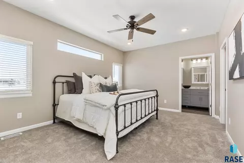 1620 E 69th St N, Sioux Falls, SD 57104 photo 10