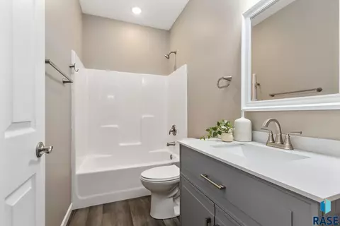 1620 E 69th St N, Sioux Falls, SD 57104 photo 17