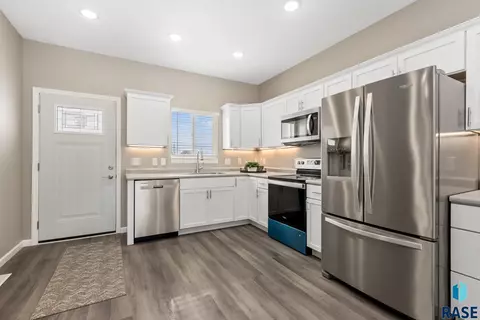 1620 E 69th St N, Sioux Falls, SD 57104 photo 4