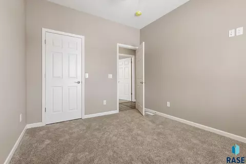 1620 E 69th St N, Sioux Falls, SD 57104 photo 19