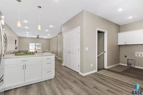 1620 E 69th St N, Sioux Falls, SD 57104 photo 3