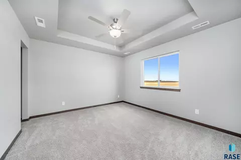 6709 E Thimbleweed St, Sioux Falls, SD 57110 photo 13