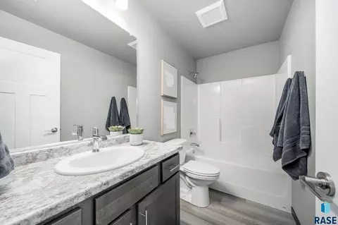 6713 E Thimbleweed St, Sioux Falls, SD 57110 photo 14