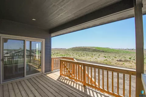 1709 E Wallin Cir, Sioux Falls, SD 57104 photo 52