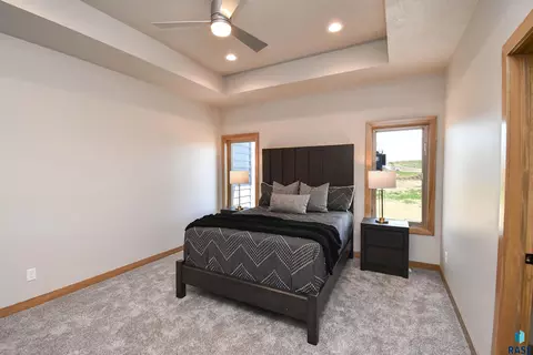1709 E Wallin Cir, Sioux Falls, SD 57104 photo 24