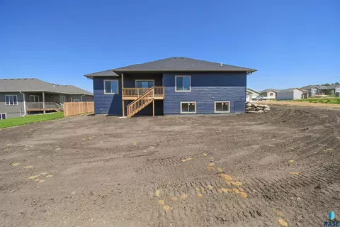 1709 E Wallin Cir, Sioux Falls, SD 57104 photo 60