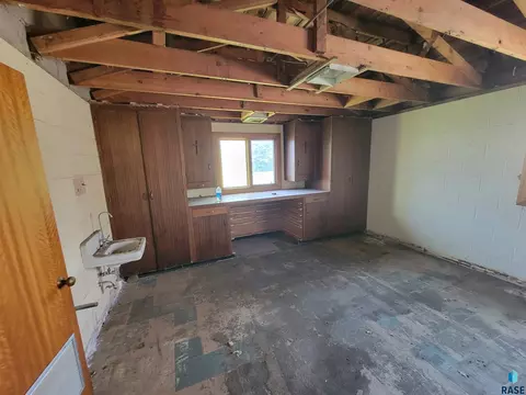 313 S Epton Ave, Oldham, SD 57051 photo 14