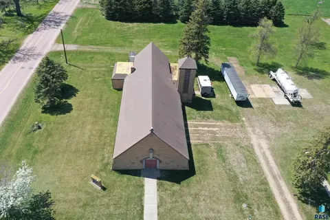 313 S Epton Ave, Oldham, SD 57051 photo 22