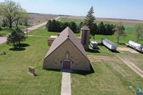 313 S Epton Ave, Oldham, SD 57051 photo 21