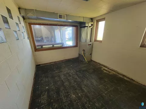 313 S Epton Ave, Oldham, SD 57051 photo 16