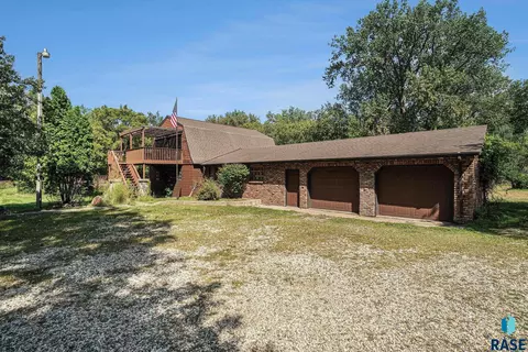 740 S Washington Ave, Madison, SD 57042 photo 21