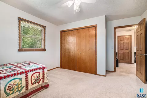 740 S Washington Ave, Madison, SD 57042 photo 13