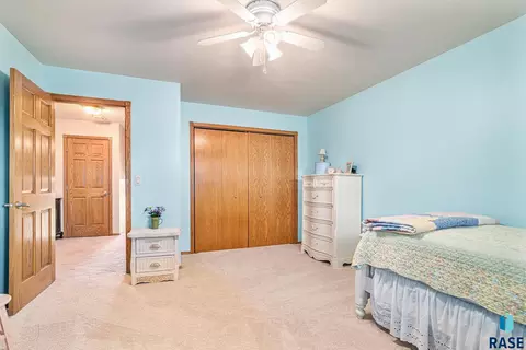 740 S Washington Ave, Madison, SD 57042 photo 18