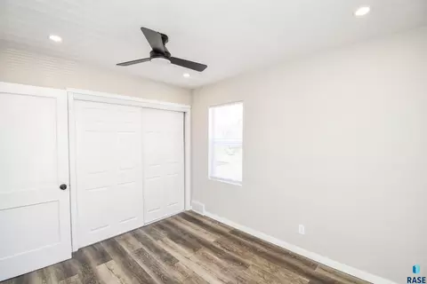 Undisclosed, Sioux Falls, SD 57103 photo 24