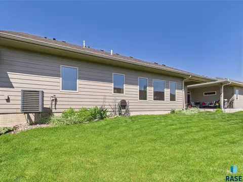 5500 S Bahnson Ave, Sioux Falls, SD 57108 photo 28