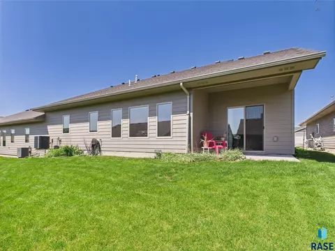 5500 S Bahnson Ave, Sioux Falls, SD 57108 photo 29