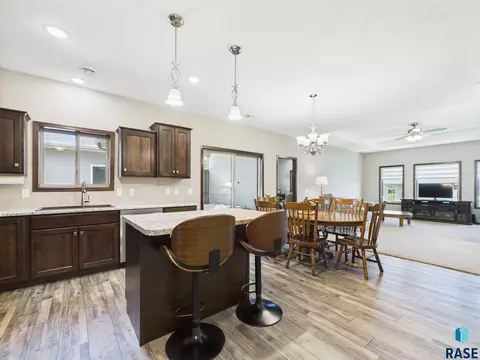 5500 S Bahnson Ave, Sioux Falls, SD 57108 photo 12
