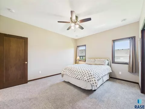 5500 S Bahnson Ave, Sioux Falls, SD 57108 photo 17