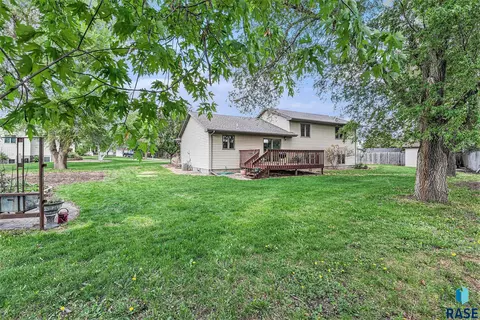 417 Cedar Ct, Madison, SD 57042 photo 34