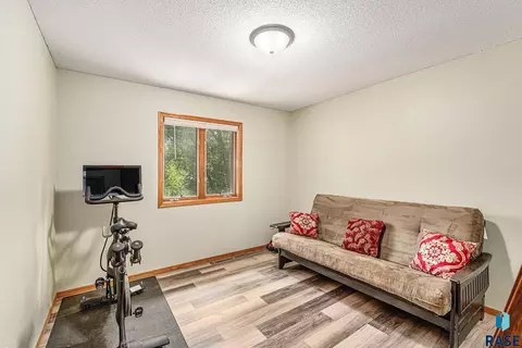 417 Cedar Ct, Madison, SD 57042 photo 12