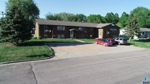 702 9th St, Dell Rapids, SD 57022 photo 7