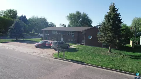 702 9th St, Dell Rapids, SD 57022 photo 12
