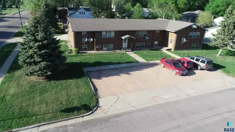 702 9th St, Dell Rapids, SD 57022 photo 6