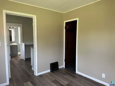 321 W Washington Ave, Salem, SD 57058 photo 19