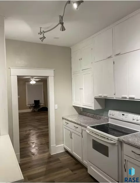 321 W Washington Ave, Salem, SD 57058 photo 9