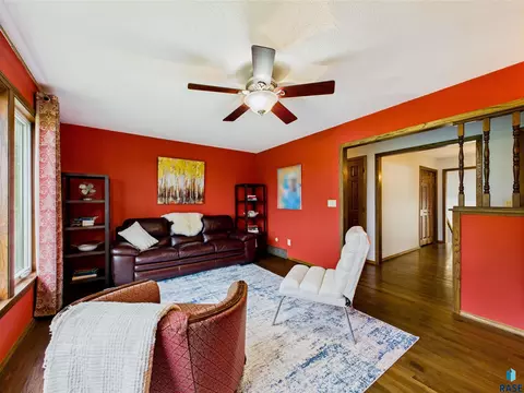 48124 268th St, Brandon, SD 57005 photo 12