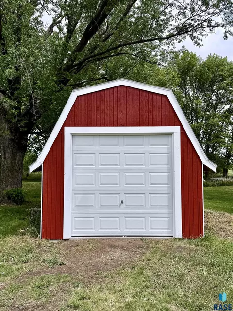 48124 268th St, Brandon, SD 57005 photo 40