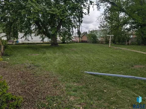 209 S Poplar St, Worthing, SD 57077 photo 15