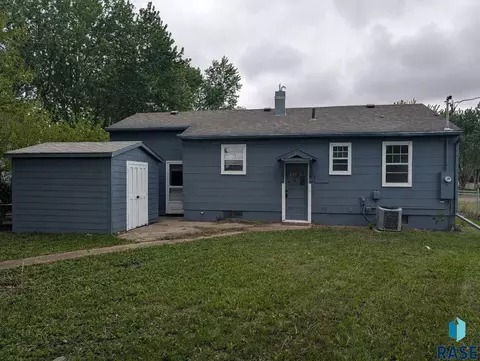 209 S Poplar St, Worthing, SD 57077 photo 14