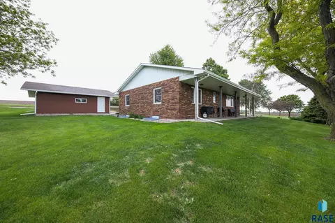 48224 266th St, Brandon, SD 57005 photo 42
